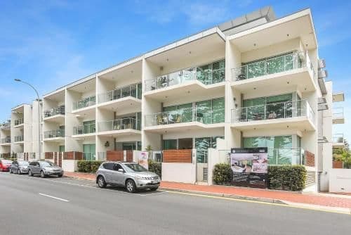 Apartment with Sea View - Breeze 10