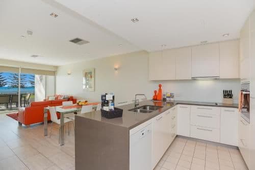 Apartment with Sea View - Breeze 9