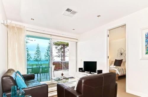 Apartment with Sea View - Breeze 8