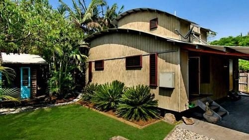 2b Manfred St - The Wave House0
