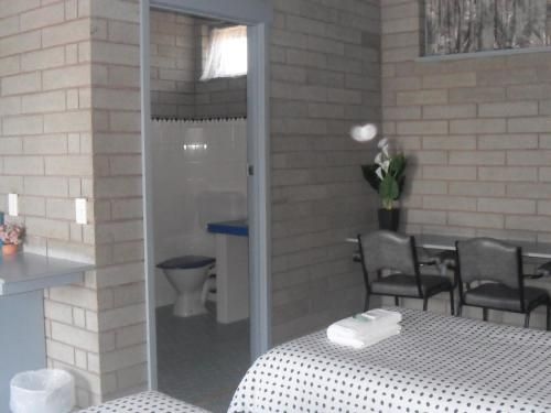 Motel Dimboola2