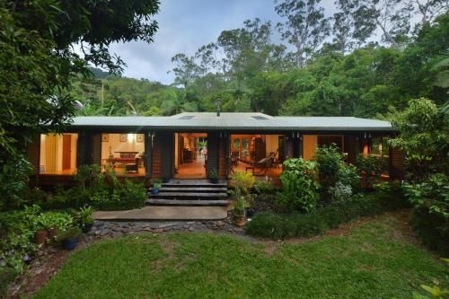 Cow Bay Homestay B&B0