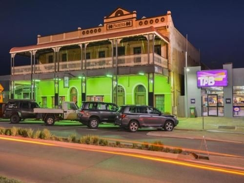 Albion Hotel0