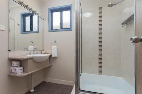 Beach View Holiday Unit (elevated) A