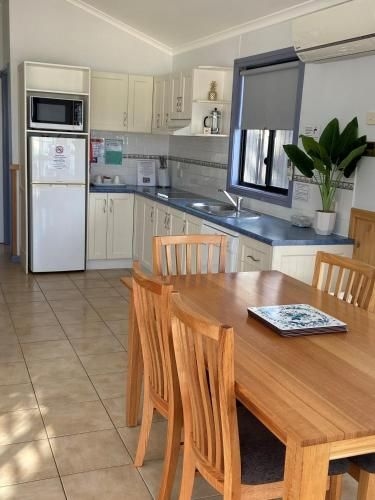Tuross Beach Cabins & Campsites4