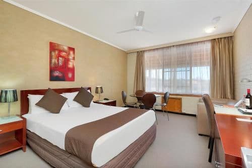 Deluxe Queen Room