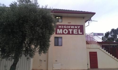 Goolgowi Highway Motel3