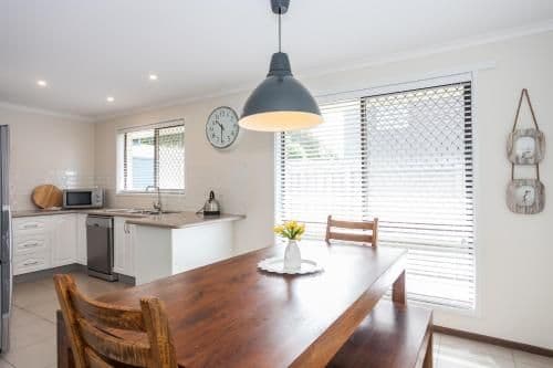 Three-Bedroom Cottage - Fishos