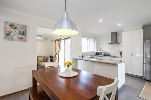 Two-Bedroom Cottage - Bells Beachfront