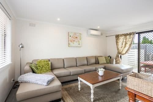 Two-Bedroom Cottage - Bells Beachfront