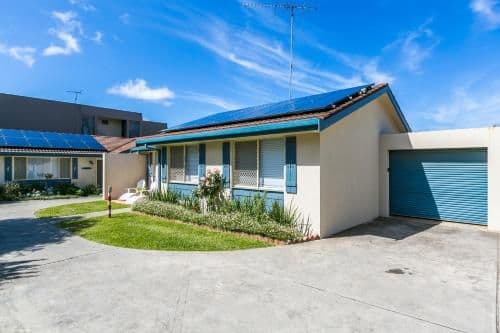 Two-Bedroom Cottage - Bells Beachfront