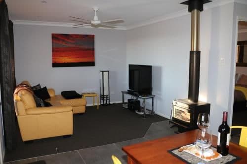 Summerdel One-Bedroom Cottage