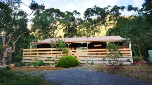 Ellimata Holiday Cottage0