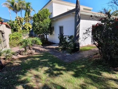 1 Spectrum Street Rainbow Beach- Close to shops and main beach2