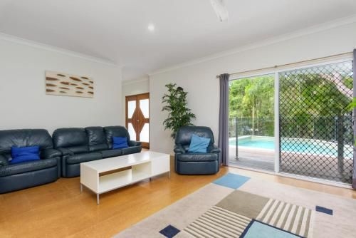 6 Ibis Court3