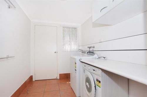 8 Springfield Avenue - Pet Friendly, Linen Included4