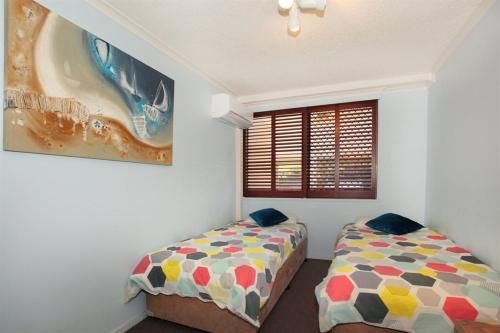 Unit 2, Biriny Lodge, 1686-1689 David Low Way Coolum Beach3