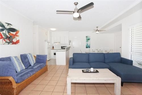 Unit 1 Marcoola Sunrise - 2 Tamarindus Street Marcoola Beach, 300 BOND, LINEN INCLUDED4