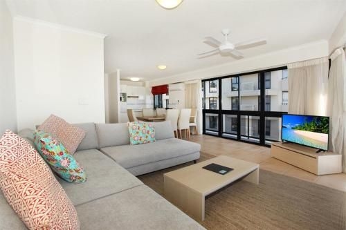 Unit 8, Phoenix Apartments, 1736 David Low Way, Coolum Beach, LINEN INCLUDED, 500 BOND1