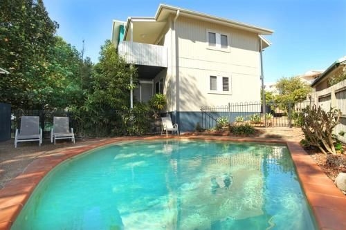 Unit 2, On The Park, 22 Frank Street Coolum Beach, 400 BOND, LINEN INCLUDED1