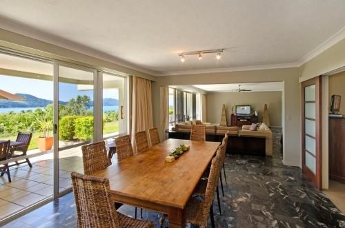 3 Bedroom Poinciana Lodge2
