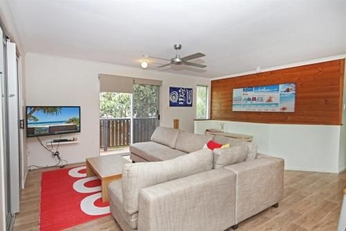 20 Scrub Road, Coolum Beach - Pet Friendly, Linen included4