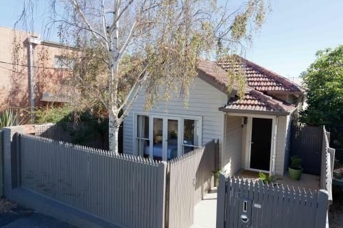 Boutique Stays - Clifton Park, House in Clifton Hill3