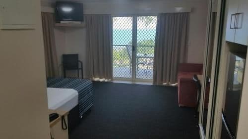 Ocean Kitchenette Spa Room