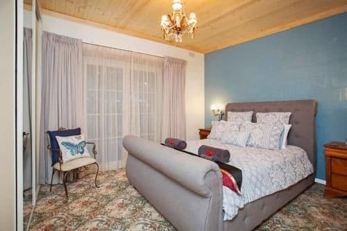Heritage Three-Bedroom Villa with Spa Bath