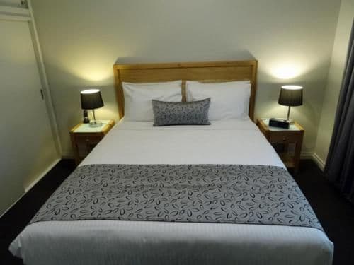 Superior One-Bedroom Apartment
