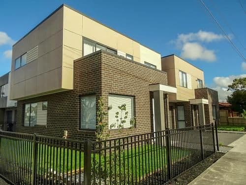 Three-Bedroom Townhouse - TKQSS