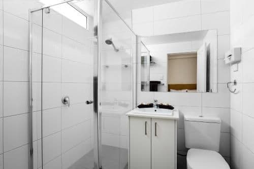 Superior One-Bedroom Apartment