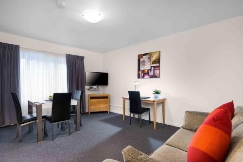 Best Western Fawkner Suites & Serviced Apartments4