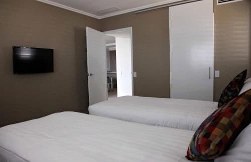 Deluxe Two-Bedroom Apartment