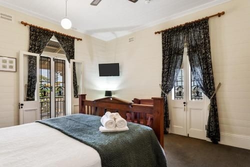 Riversleigh House2