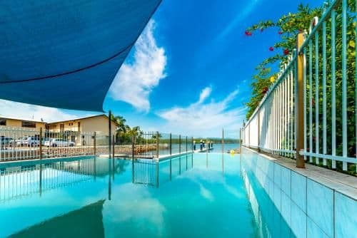 Double or Twin Motel Room - Water Front
