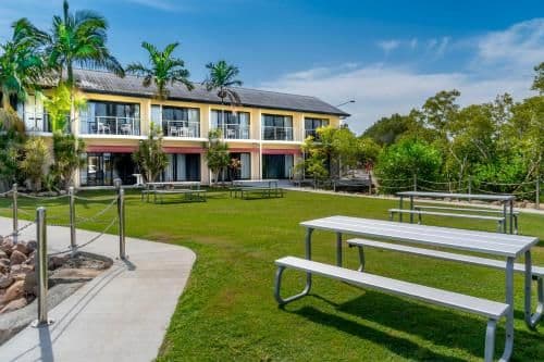 Double or Twin Motel Room - Water Front