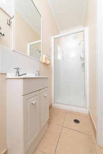 Double or Twin Motel Room - Water Front