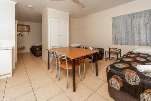 Bungalow - Water Front (4 Guests)