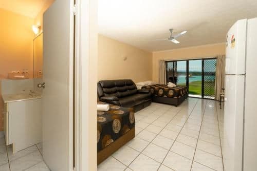 Double or Twin Motel Room - Water Front