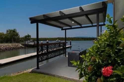 Double or Twin Motel Room - Water Front
