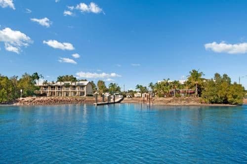 Double or Twin Motel Room - Water Front