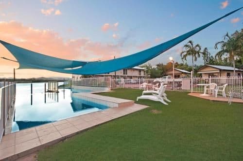 Double or Twin Motel Room - Water Front