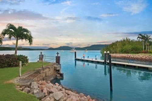 Double or Twin Motel Room - Water Front