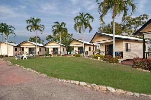 Bungalow - Water Front (5 Guests)