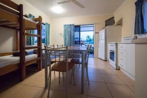 Bungalow - Water Front (5 Guests)
