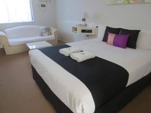 Aspley Pioneer Motel0