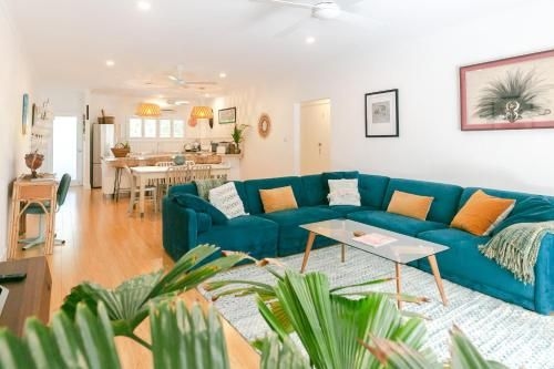 Wayfarer Apartment, in the Heart of Port Douglas0
