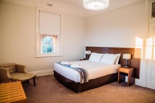 Four Bedroom House - The Queenslander