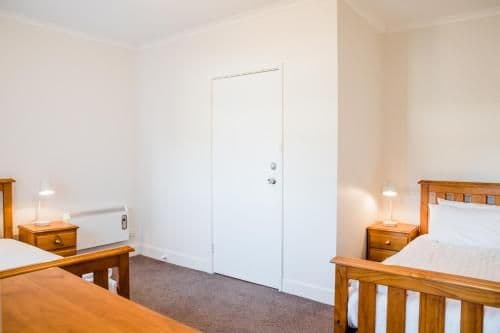 Three Bedroom Cottage - Boatmans